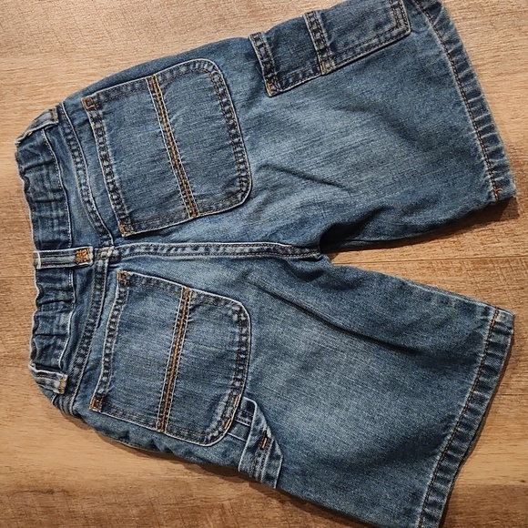 The Childrens Place Adjustable Waist Jean Shorts. Boys Size 6 - Picture 4 of 4